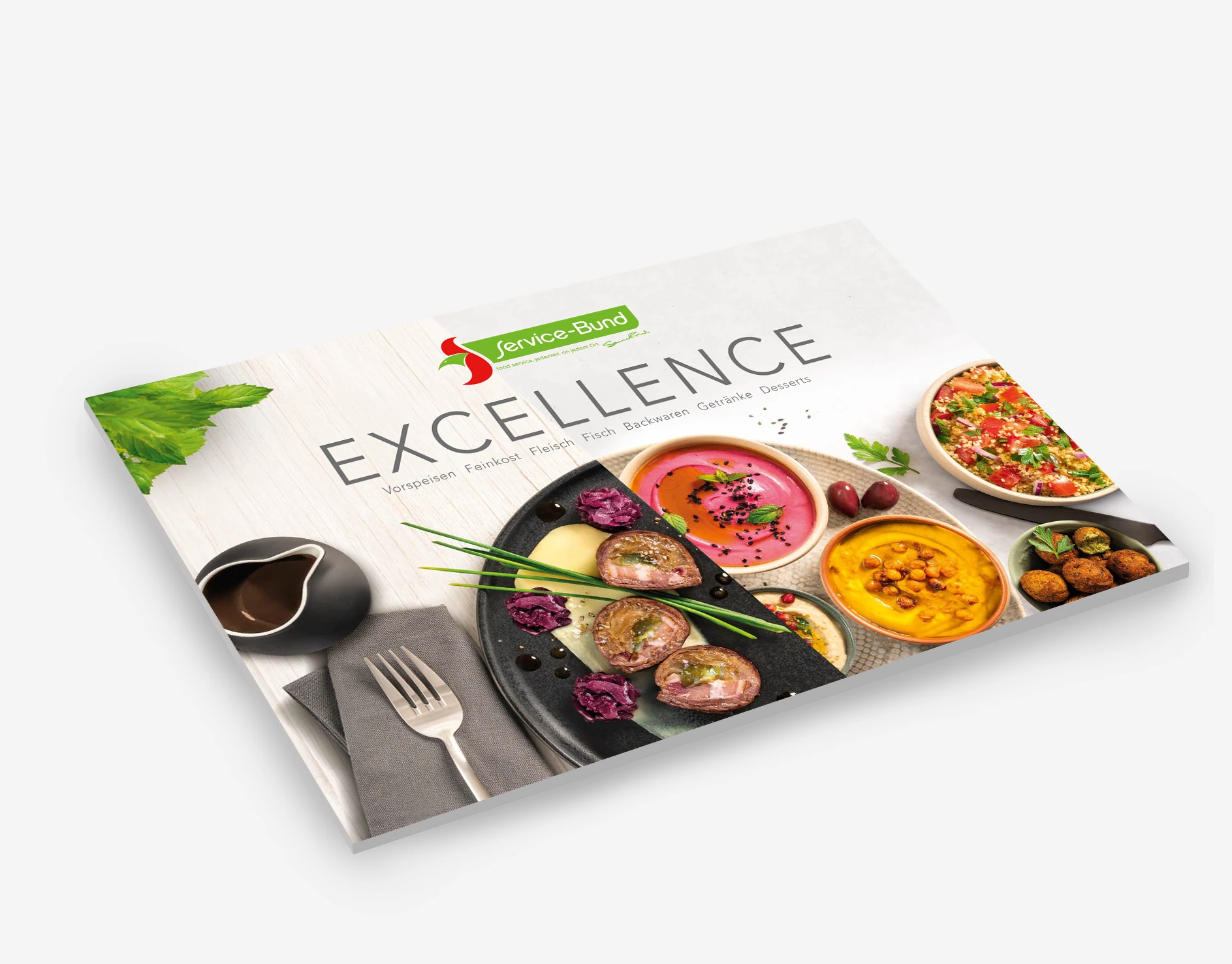 Klassiker und Trendprodukte, Neues und Außergewöhnliches und stets Artikel, die eine Geschichte zu erzählen haben: Mit dem neuen Excellence-Folder 2025/2026 präsentiert der Service-Bund wieder ein ausgewähltes Sortiment von Produkten, die mit viel Engagement und hohem handwerklichen Können hergestellt werden.  Klassiker und Trendprodukte, Neues und Außergewöhnliches und stets Artikel, die eine Geschichte zu erzählen haben: Mit dem neuen Excellence-Folder 2025/2026 präsentiert der Service-Bund wieder ein ausgewähltes Sortiment von Produkten, die mit viel Engagement und hohem handwerklichen Können hergestellt werden.